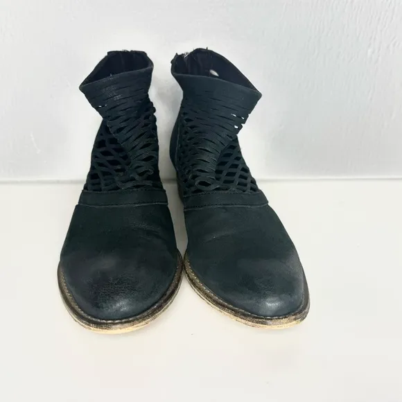 Sole Child Booties Ankle Boots Black Size 6