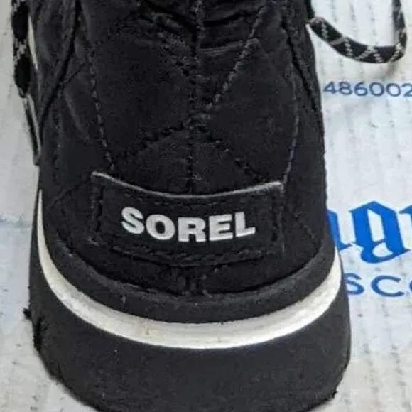 Sorel Cozy Cate Snow Boot‎ black Quilted Fur Trimmed Waterproof Lace Up- Size 8