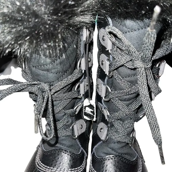 Sorel Joan of Artic Youth Snow Waterproof Boots Size 3