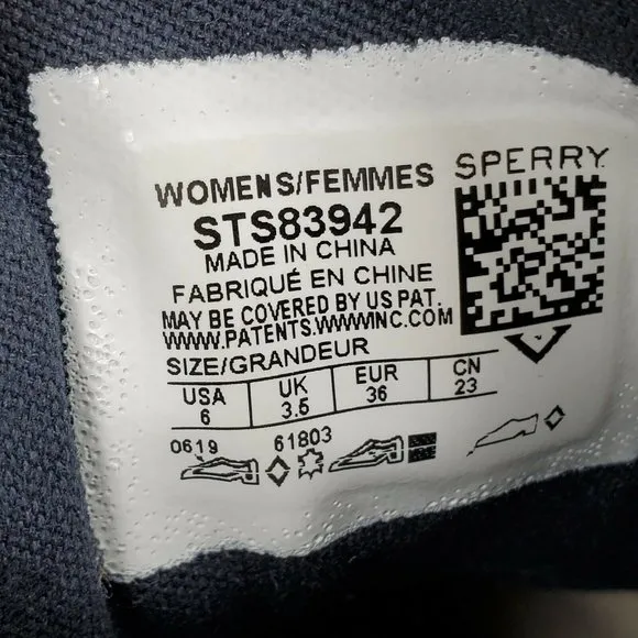 Sperry Authentic Saltwater Duck Boots 2-Eye Navy