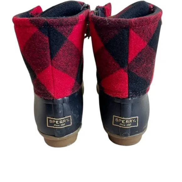 Sperry Women’s Saltwater buffalo check duck boots size 8
