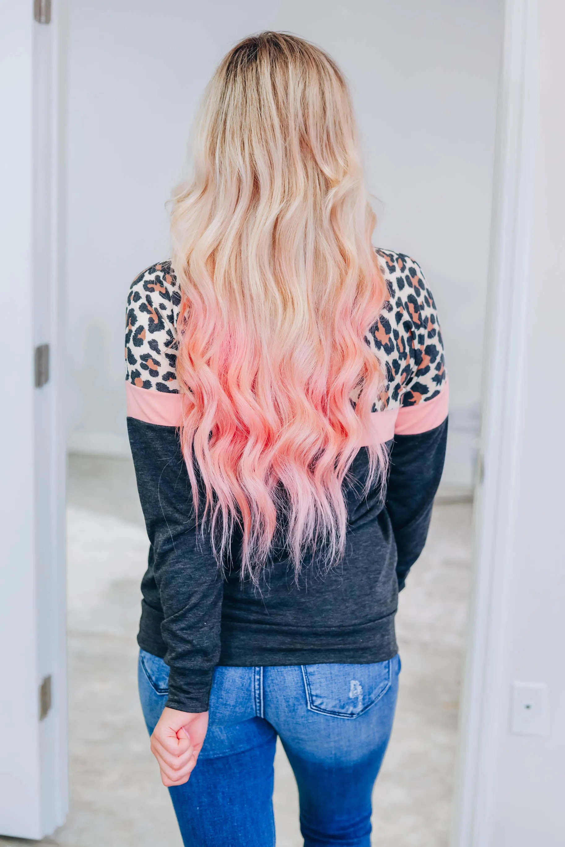 Stay Dreaming Leopard Pullover - Charcoal