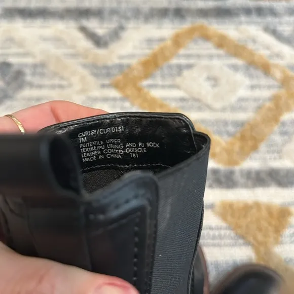 Steve Madden Curtsy Chelsea Boot