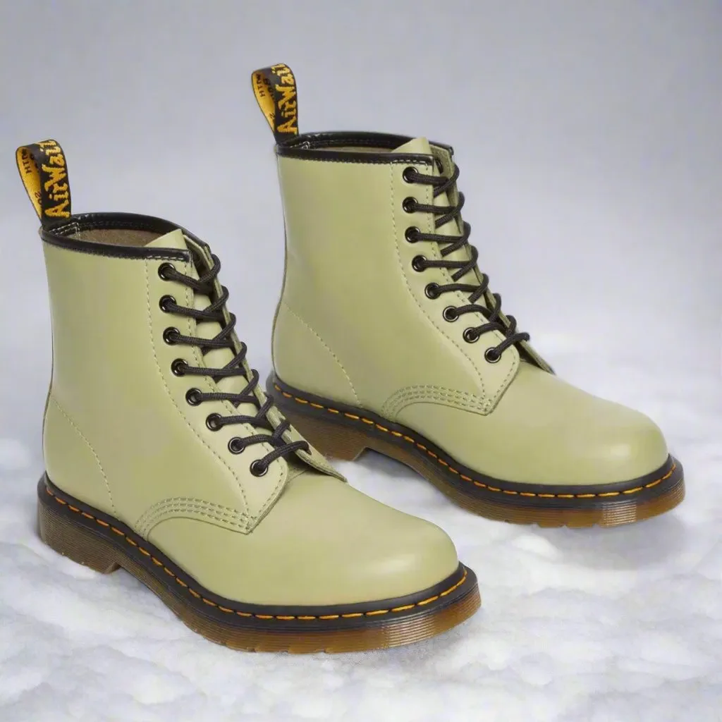 Taylor - Elegant lace-up boots