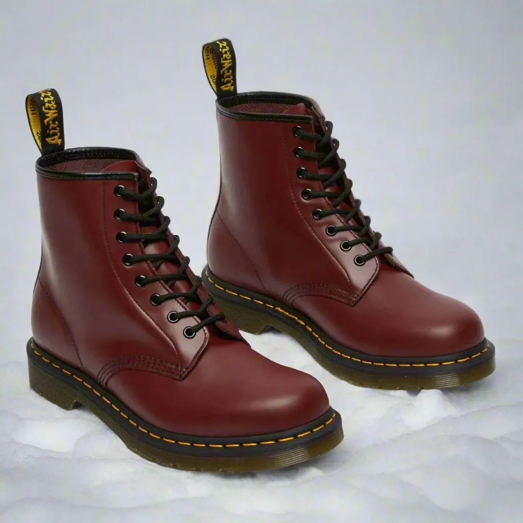 Taylor - Elegant lace-up boots