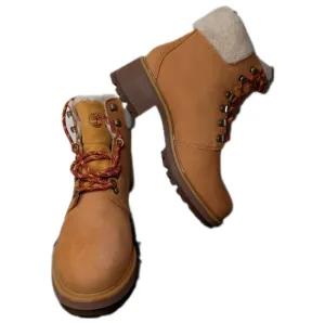 Timberland Women's Waterproof Mid Hiker Size 8M
