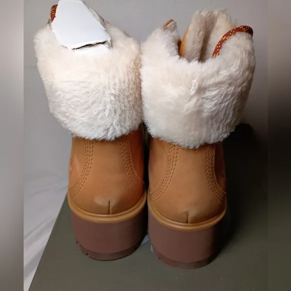 Timberland Women's Waterproof Mid Hiker Size 8M