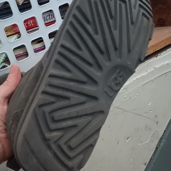 UGG Kids Grey Nuemels