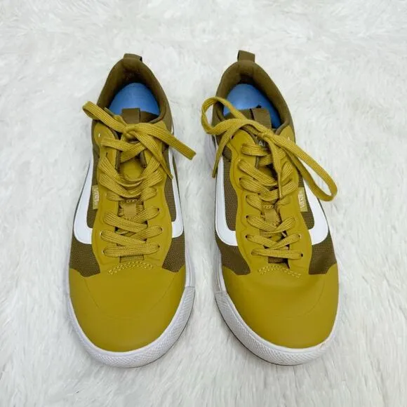 VANS / green white MTE UltraRange EXO lace up sneakers / W9 M7.5