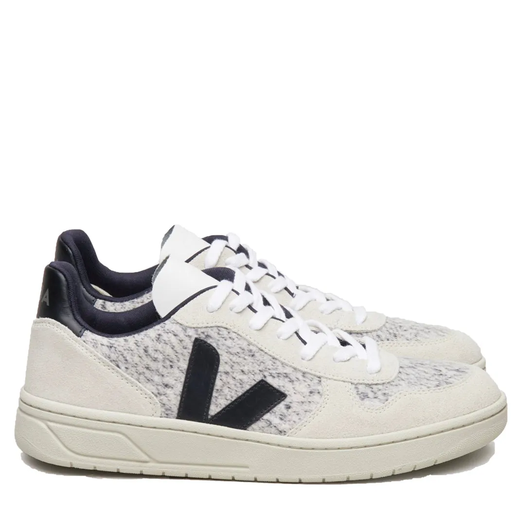 Veja Women's V-10 Flannel Snow Black
