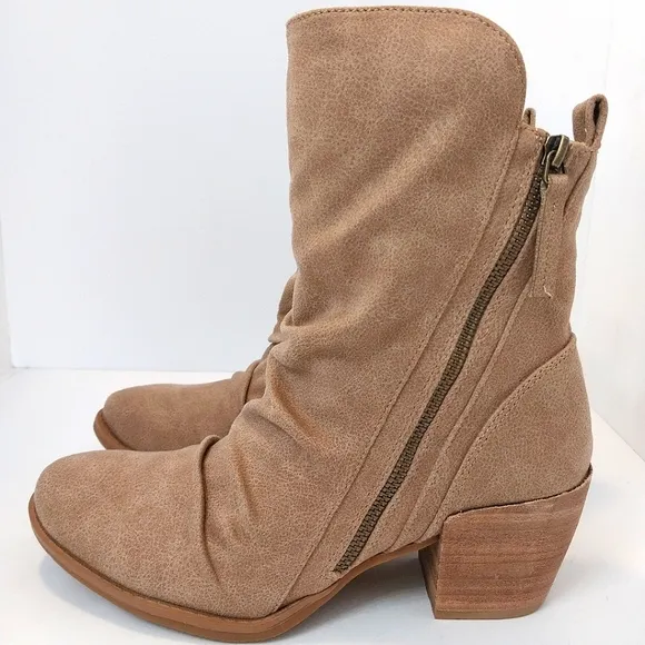 Very G Desiree Boot, NEW, Size 8.5‎