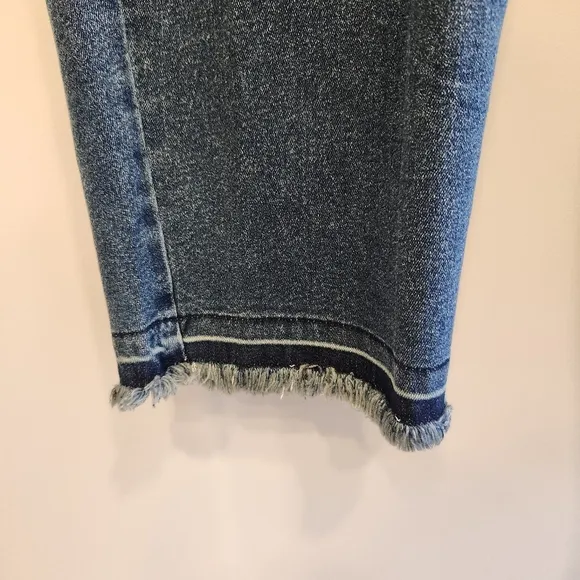 Vince Camuto NWT Ankle Denim Mid Indigo Pant