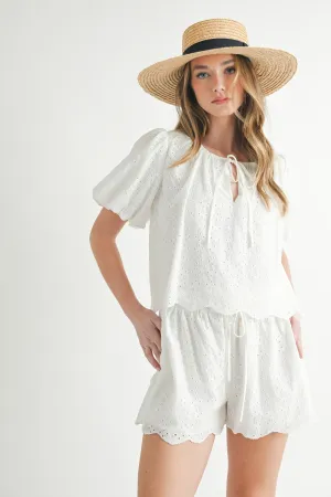 White Eyelet Scallop trim puff blouse