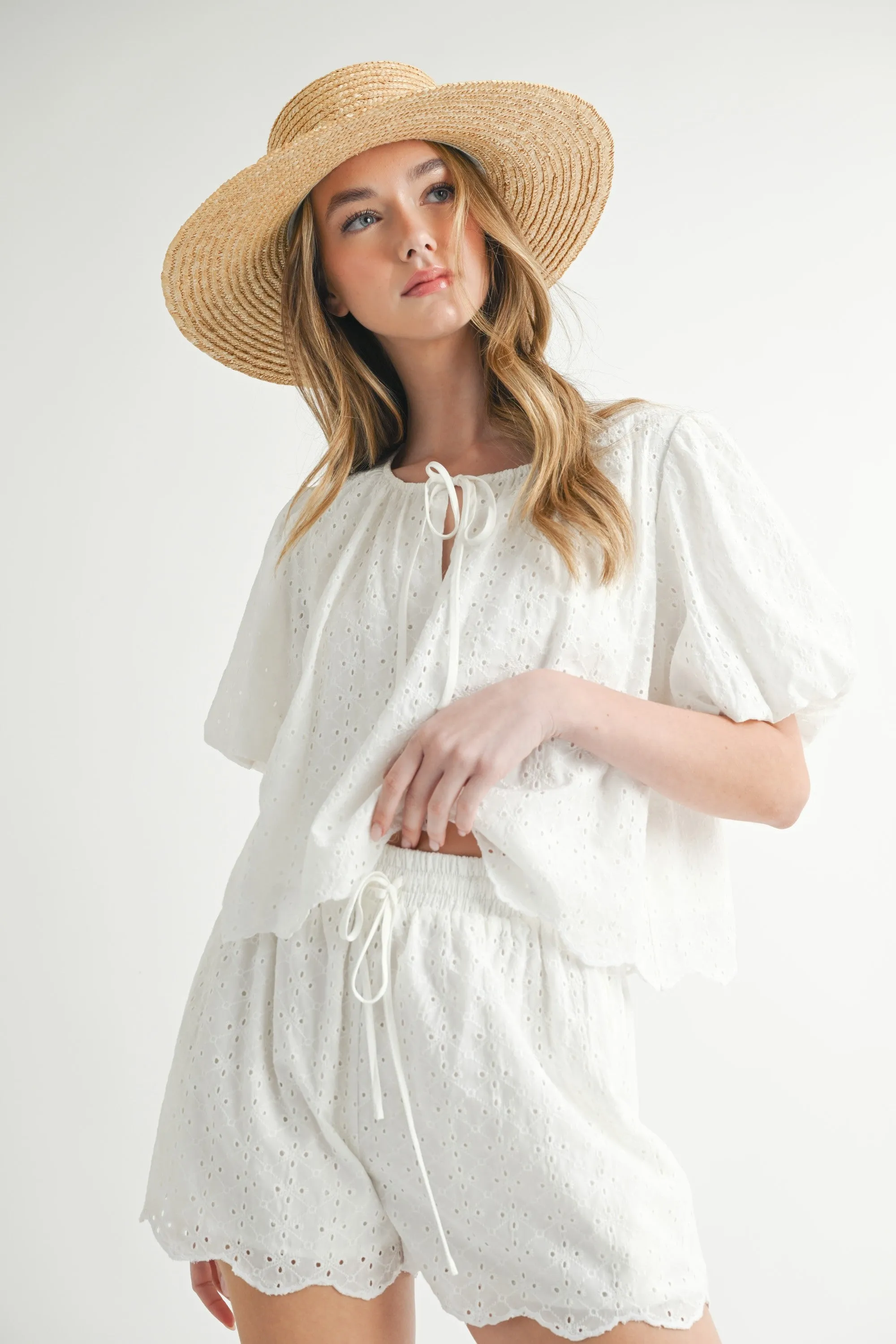 White Eyelet Scallop trim puff blouse