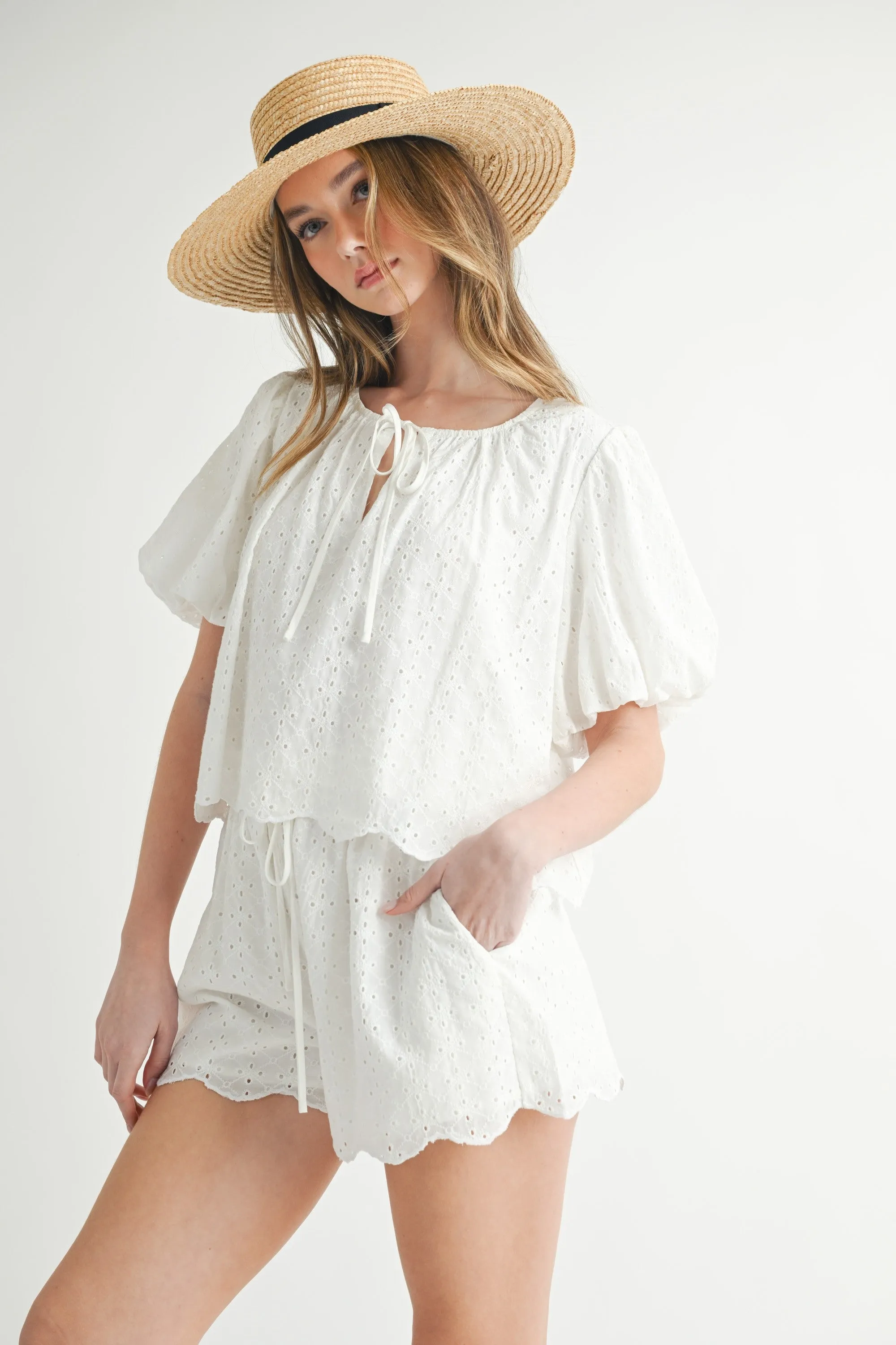 White Eyelet Scallop trim puff blouse