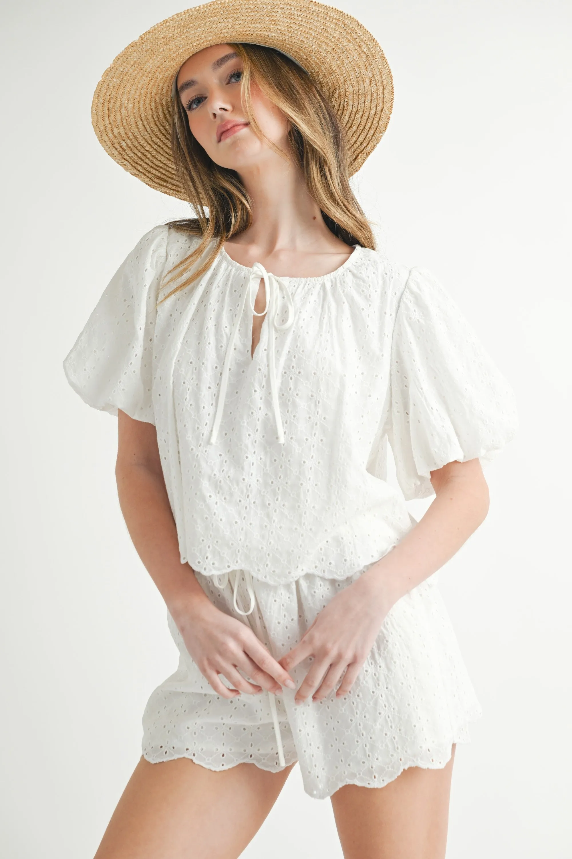 White Eyelet Scallop trim puff blouse