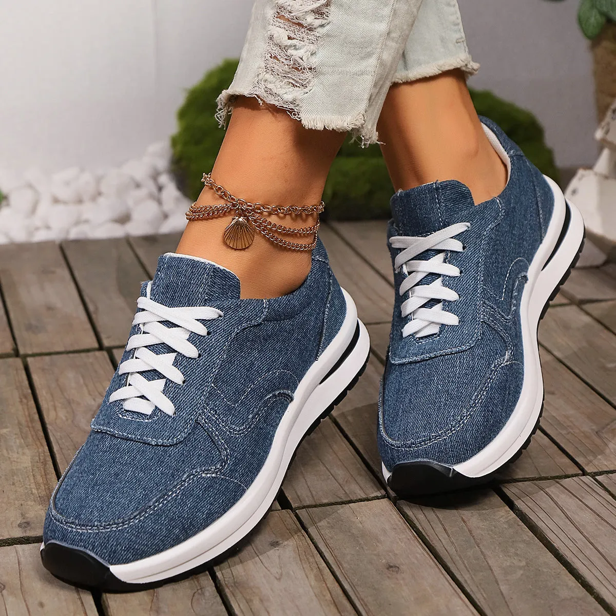 Women's Lace-Up Canvas Athletic Shoes | Breathable and Durable Footwear